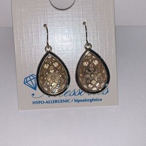 Gold colored earrings